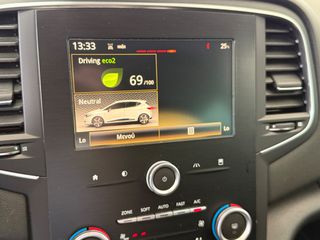 Renault Megane 2017-thumb-16