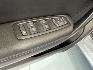 Renault Megane 2017-thumb-28