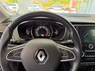 Renault Megane 2017-thumb-13