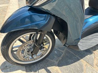 Piaggio Beverly 300 2021 300 HPE-thumb-9