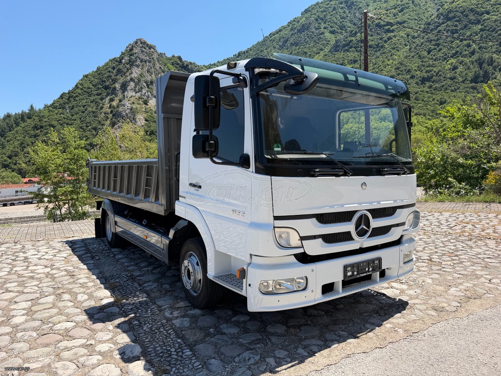 Ανατροπή Mercedes-Benz 2013 822