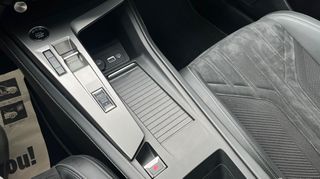 Peugeot 408 2024 1.6 HYBRID PLUG-IN 180HP GT-thumb-47