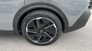 Peugeot 408 2024 1.6 HYBRID PLUG-IN 180HP GT-thumb-12