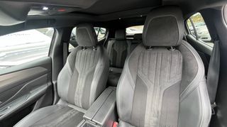 Peugeot 408 2024 1.6 HYBRID PLUG-IN 180HP GT-thumb-27