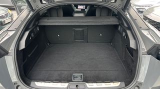 Peugeot 408 2024 1.6 HYBRID PLUG-IN 180HP GT-thumb-32