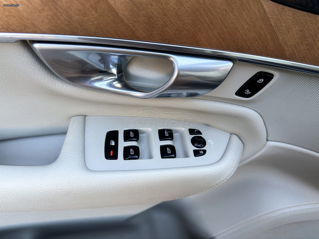 Volvo XC 90 thumbnail 23