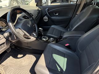 Renault Megane 2015 S/W 1.5 DCI FULL EXTRA BOSE SOUND NAVI CAMERA 5D-thumb-6