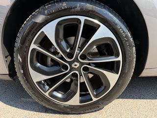 Renault Megane 2015 S/W 1.5 DCI FULL EXTRA BOSE SOUND NAVI CAMERA 5D-thumb-16