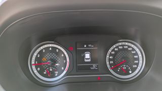 Hyundai i 10 2023 1.0 STYLE-thumb-6