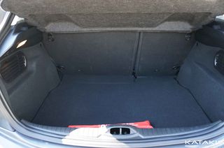 Peugeot 208 2019 Allure | Automatic | Navi | Clima | Rear Camera-thumb-9