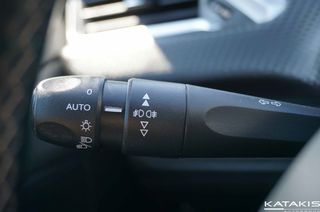 Peugeot 208 2019 Allure | Automatic | Navi | Clima | Rear Camera-thumb-24