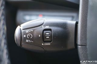 Peugeot 208 2019 Allure | Automatic | Navi | Clima | Rear Camera-thumb-25