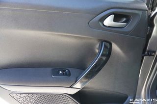 Peugeot 208 2019 Allure | Automatic | Navi | Clima | Rear Camera-thumb-10