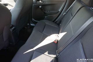 Peugeot 208 2019 Allure | Automatic | Navi | Clima | Rear Camera-thumb-12