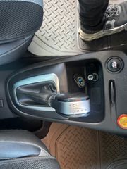 Renault Captur 2018-thumb-8