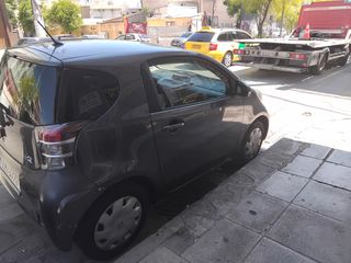 Toyota iQ 2012