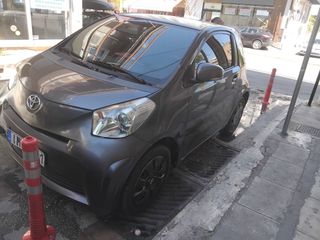 Toyota iQ 2012