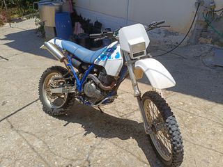 Suzuki DR 250 1996-thumb-1