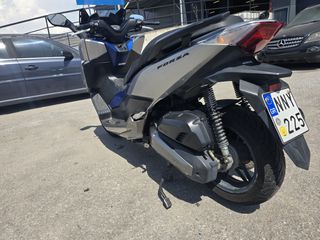 Honda Forza 125 2019-thumb-2
