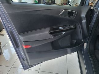 Ford B-Max 2012-thumb-8