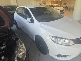 Nissan Pulsar 2015 ACENTA-thumb-2
