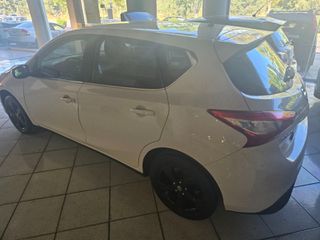 Nissan Pulsar 2015 ACENTA-thumb-3