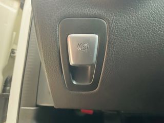 Mercedes-Benz C 180 2017 C180 6G-TRONIC AVANTGARDE-thumb-28