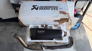 ΟΛΟΣΩΜΗ AKRAPOVIC ΜΕ ΣΙΓΑΣΤΗΡΕΣ [ ΓΝΗΣΙΑ ]-thumb-8