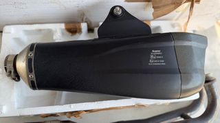 ΟΛΟΣΩΜΗ AKRAPOVIC ΜΕ ΣΙΓΑΣΤΗΡΕΣ [ ΓΝΗΣΙΑ ]-thumb-4