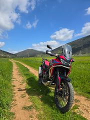 Honda CRF 1100 AFRICA TWIN 2025 DCT special colour tubeless