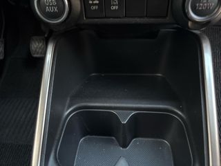 Suzuki Ignis 2018 midle hybrid-thumb-32