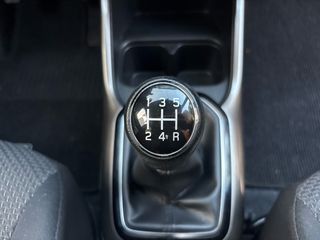 Suzuki Ignis 2018 midle hybrid-thumb-39