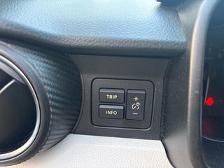 Suzuki Ignis 2018 midle hybrid-thumb-21