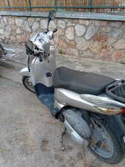 Honda SH 125 2004-thumb-4