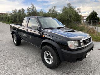 Nissan Navara 2001-thumb-2
