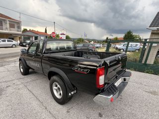 Nissan Navara 2001-thumb-4