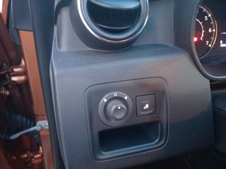 Dacia Duster 2018 PRESTIGE 4X4-thumb-26