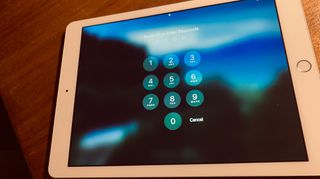 apple ipad 5th generation-thumb-2