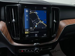 Volvo XC 60 2019 -4.500€ ΙΣΧΥΕΙ  |2.0 400hp | T8 inscription | Derma-thumb-34