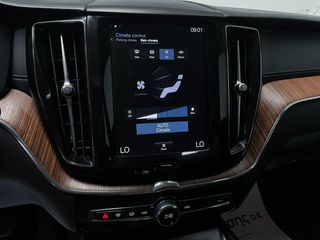 Volvo XC 60 2019 -4.500€ ΙΣΧΥΕΙ  |2.0 400hp | T8 inscription | Derma-thumb-36
