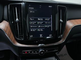 Volvo XC 60 2019 -4.500€ ΙΣΧΥΕΙ  |2.0 400hp | T8 inscription | Derma-thumb-40