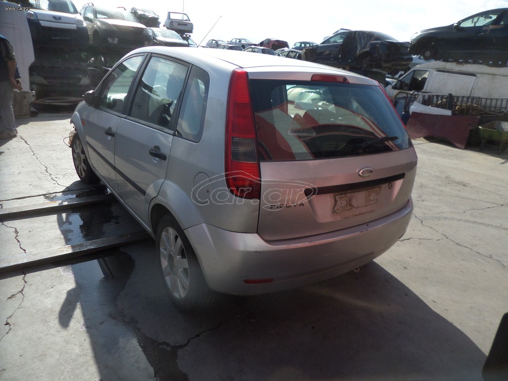 FORD FIESTA 2004