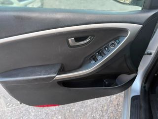 Hyundai i 30 2016-thumb-17
