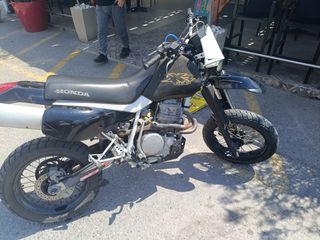 Honda XR 600 1998-thumb-1