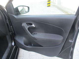 Volkswagen Polo 2014 1.4 TDI BLUEMOTION-thumb-9