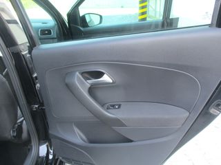 Volkswagen Polo 2014 1.4 TDI BLUEMOTION-thumb-11