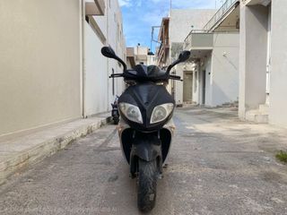 Peugeot Sumup 125 2010-thumb-2