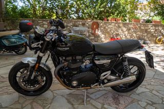 Triumph Speed Twin 2024 1200-thumb-2