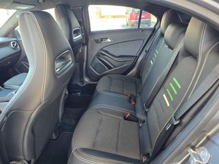 Mercedes-Benz A 160 2018-thumb-11