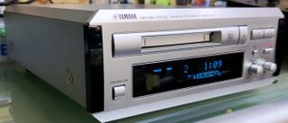Yamaha MDX-E100 MINIDISC-thumb-1